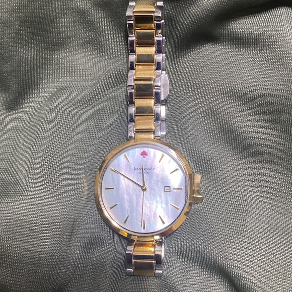 NWOB and Tag, Kate Spade Watch - Picture 5 of 7